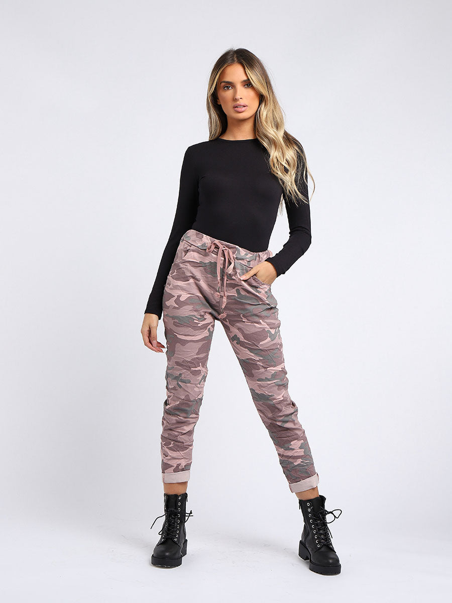 Ladies Camouflage Relaxed Fit Magic Pants