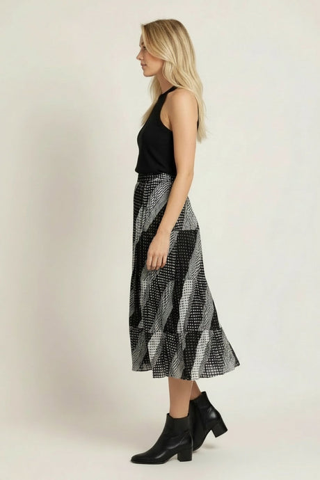 Contrasting Polka Dot Tiered Skirt