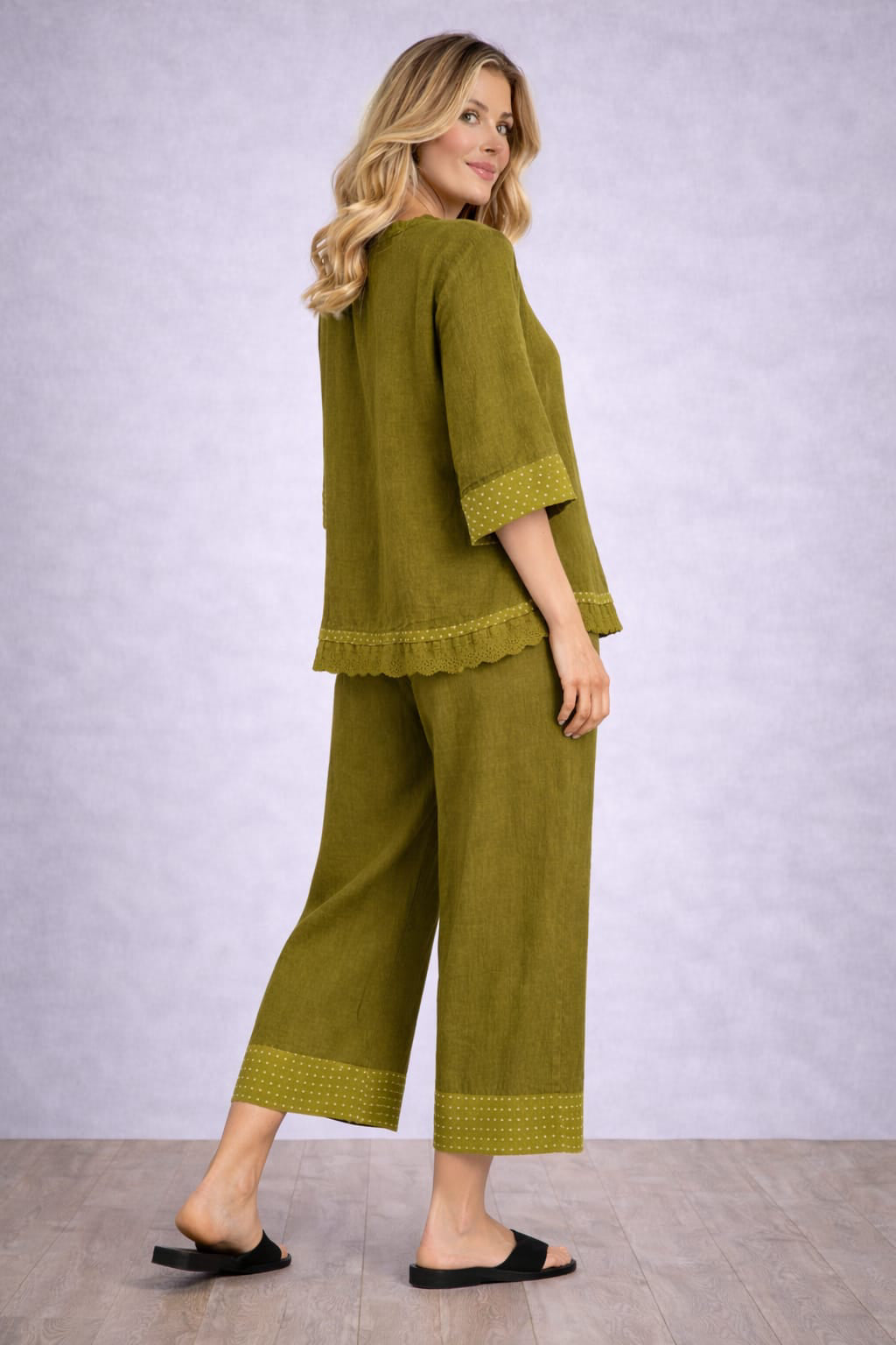 Gathered Neck Buttoned Linen Crop Top