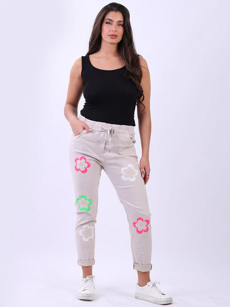 Women Universal Fit Floral Magic Pant