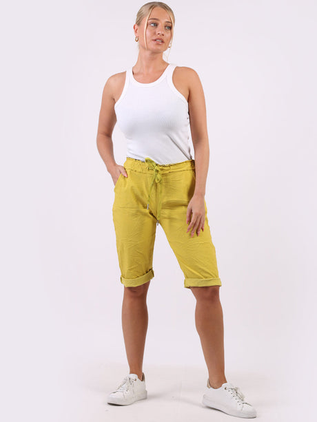 Relaxed Fit Knee Length Plain Magic Shorts