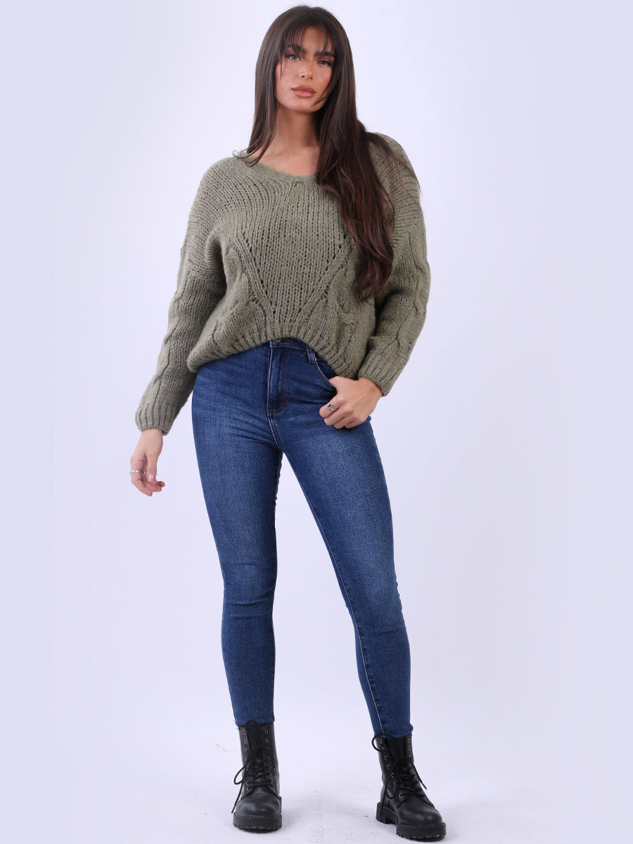 Women Oversized Fine Knit V-Neck Crop Woolen Jumper