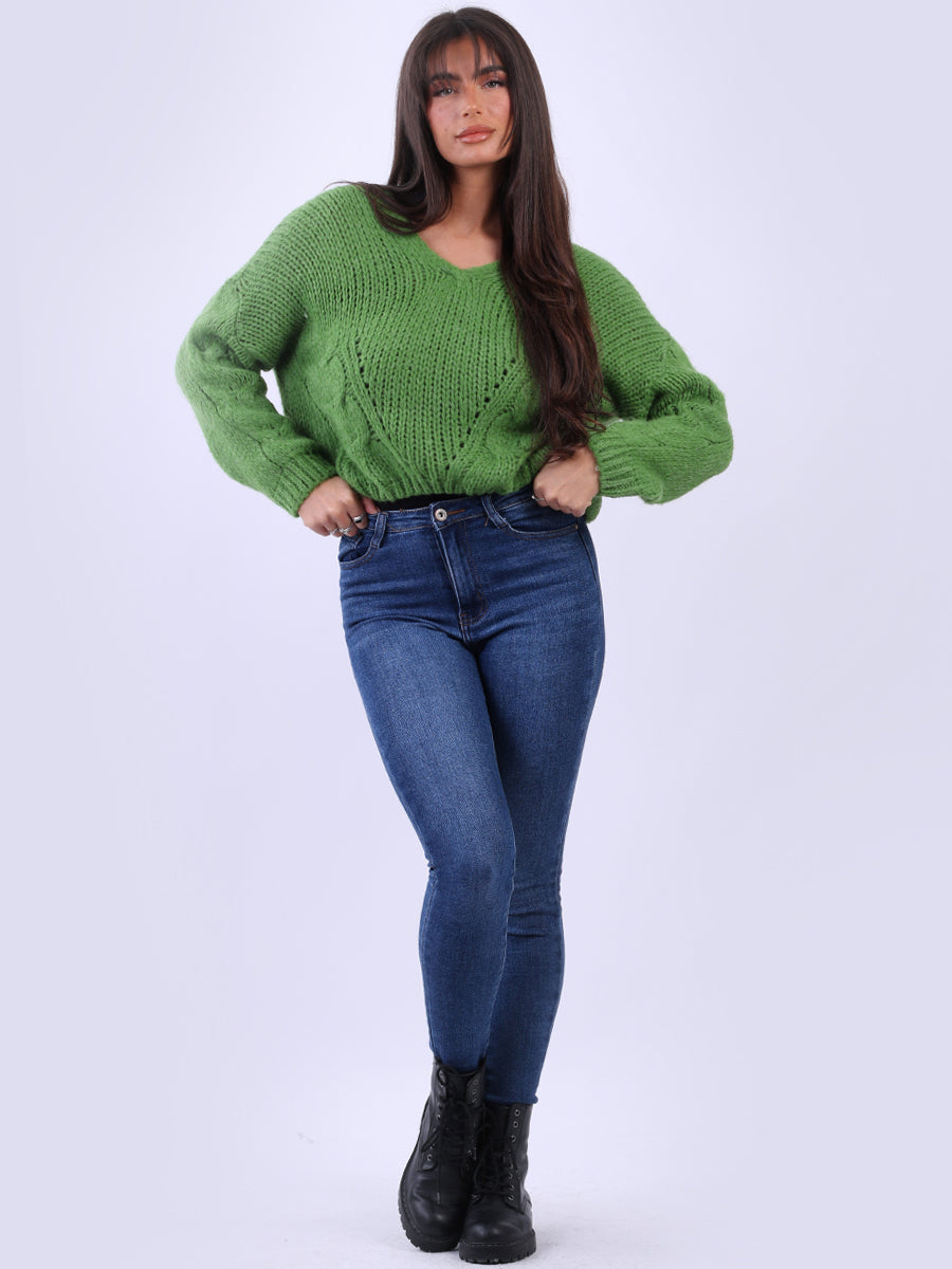 Women Oversized Fine Knit V-Neck Crop Woolen Jumper